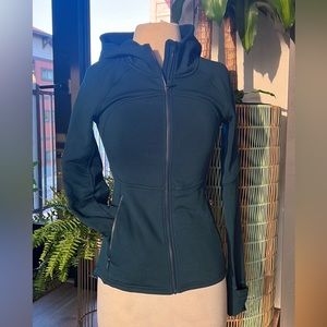 Lululemon Fleece Flurry Jacket EUC Size 4